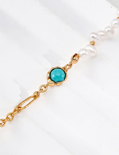 A close-up detail of the S925 vintage gold hardware, showcasing the high-quality craftsmanship and the classic multi-bead stringing technique.